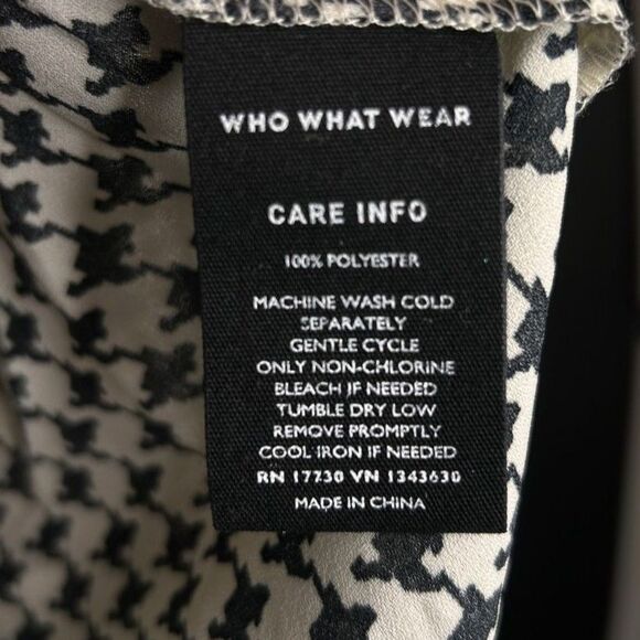 Women's Black and White Houndstooth Businesscore Button Down Blouse - Picture 7 of 7